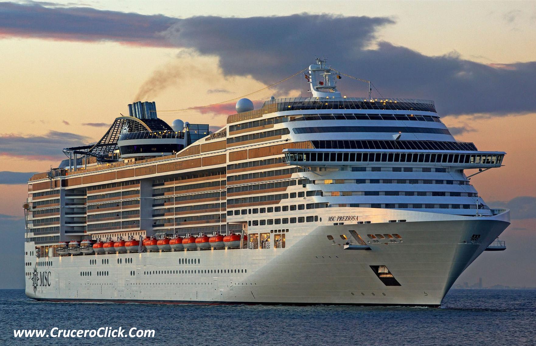 Nuestro barco, el MSC Preziosa zarpando al atardecer... MSC PREZIOSA CRUCEROS MSC CRUISES CREUERS MSC PREZIOSA CRUCEROS #MSCPreziosa #MSCCruises #MSCCrociere #MSCCruceros #CrucerosBaltico #BalticCruises